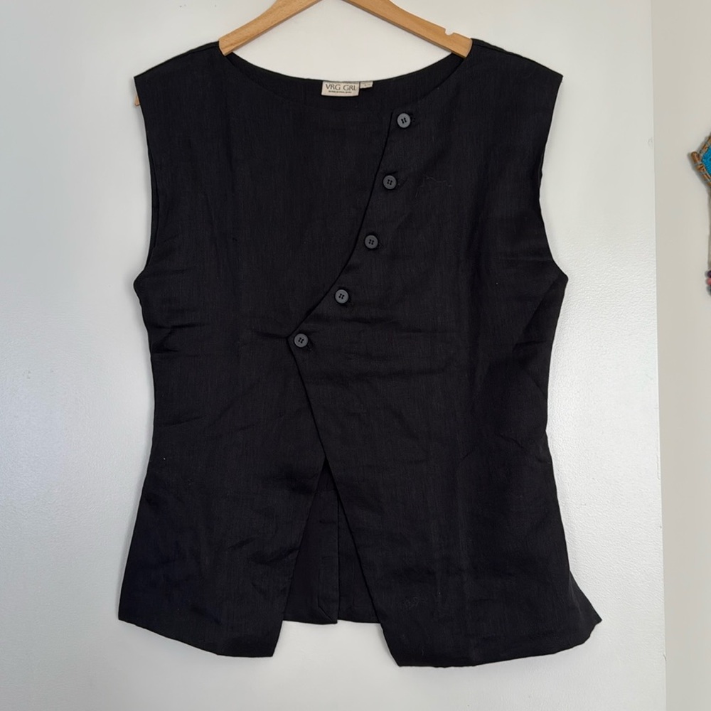 Black Sleeveless Linen Vest